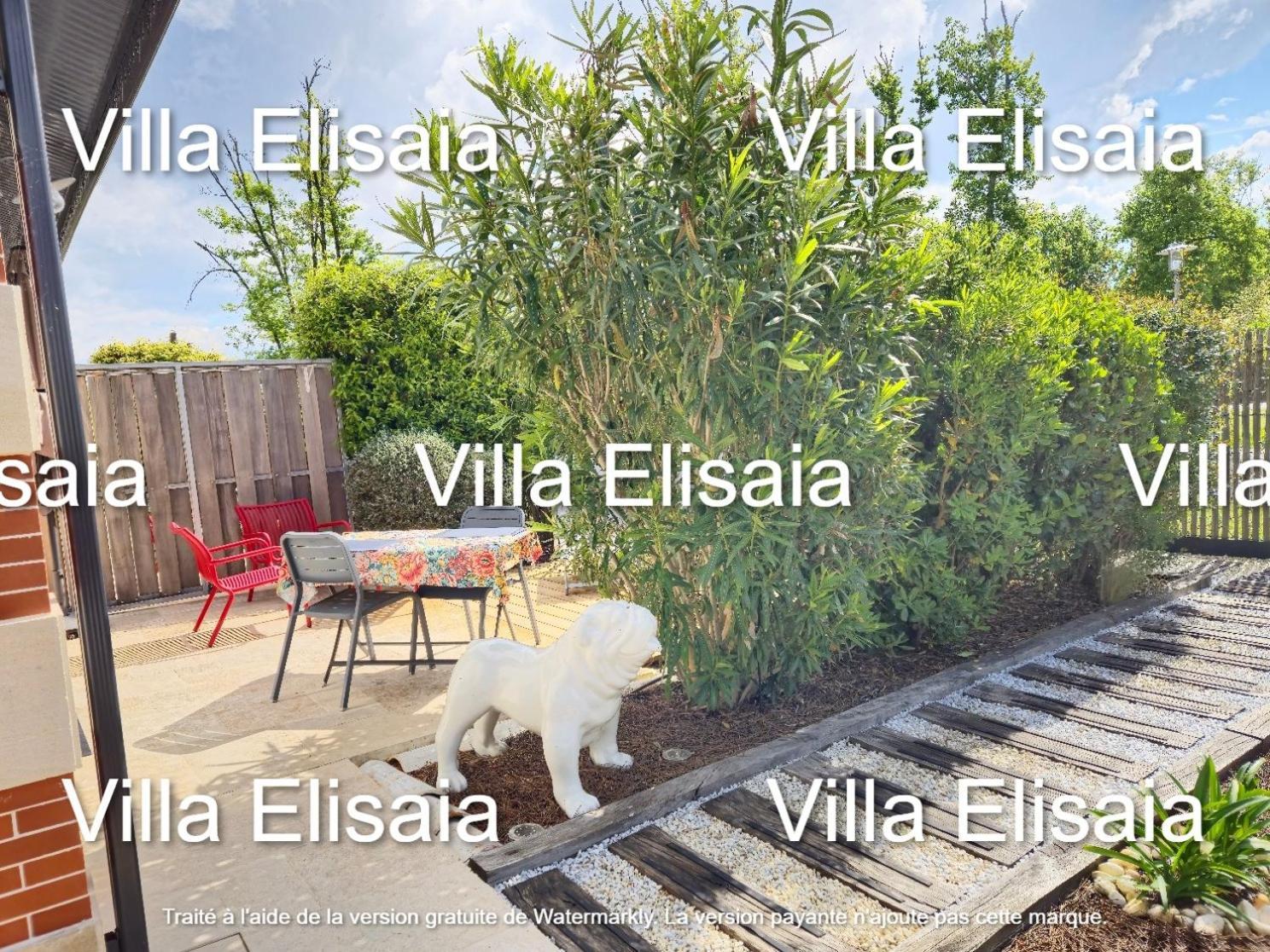 Apartment Elisaia Location De Meubles De Tourisme *